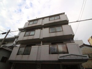 ＷＥＳＴハイツ外観写真