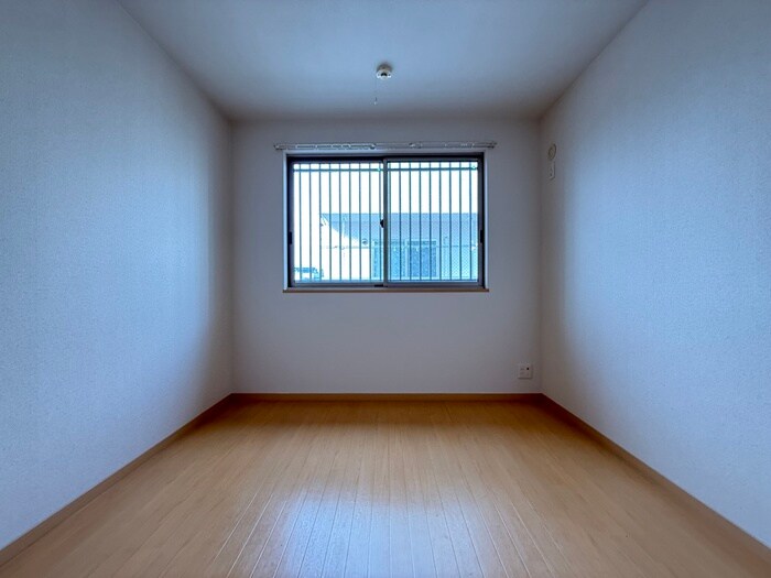 物件内観写真13　(居室)