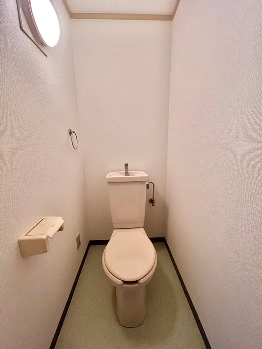 物件内観写真11　(トイレ)