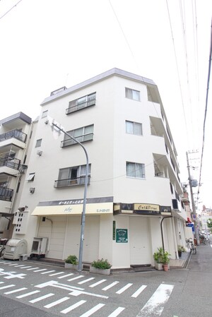 マンション富外観写真