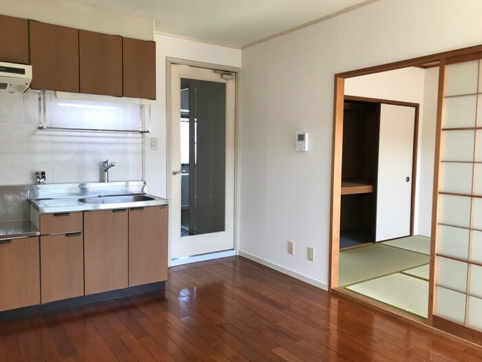 物件内観写真6　(居室)