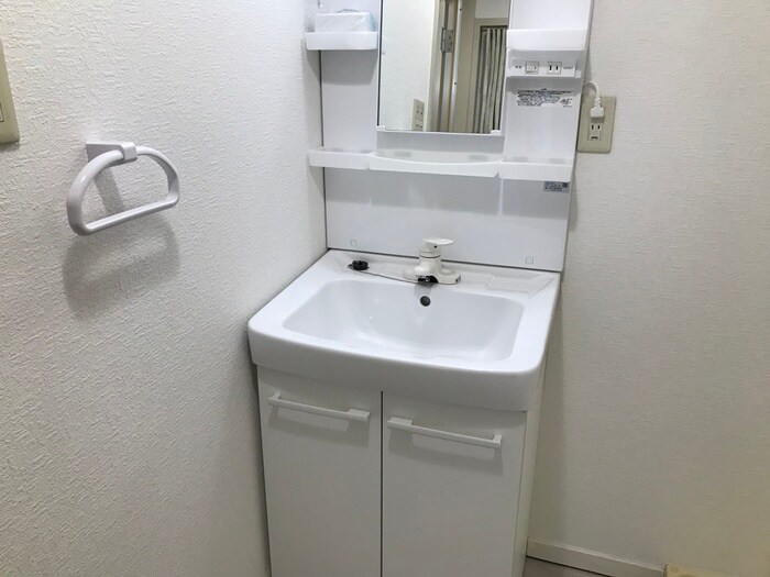 物件内観写真11　(洗面)