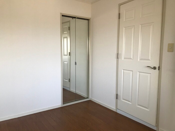 物件内観写真18　(居室)