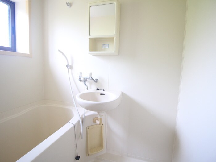 物件内観写真11　(洗面)