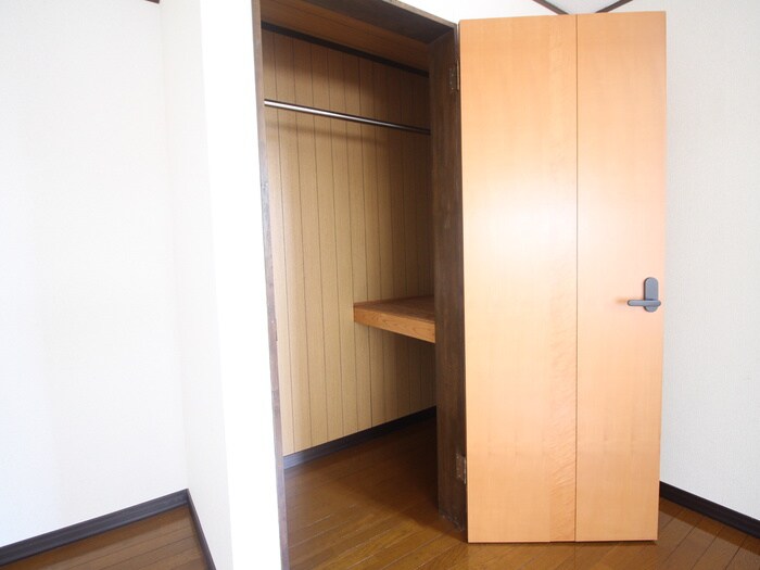 物件内観写真15　(収納)