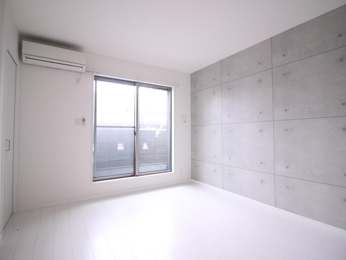 物件内観写真6　(居室)