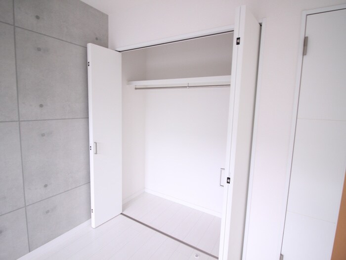 物件内観写真12　(収納)