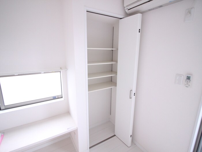 物件内観写真19　(収納)
