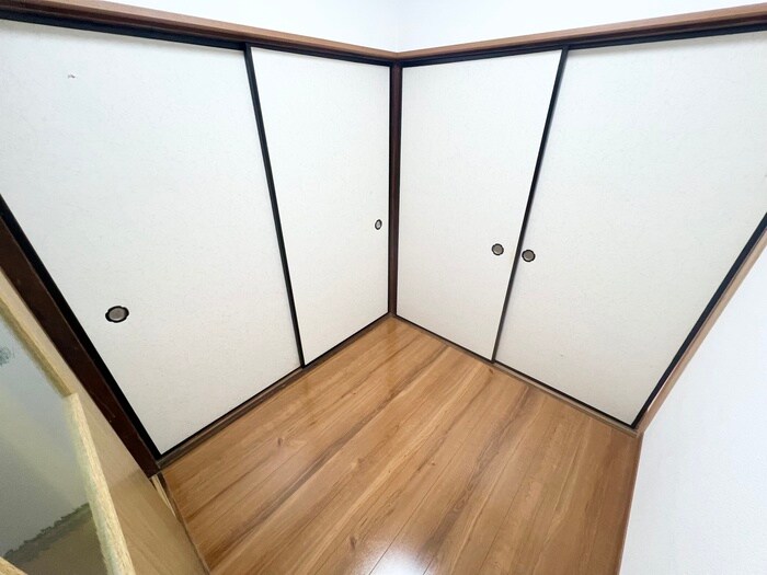 物件内観写真11　(居室)