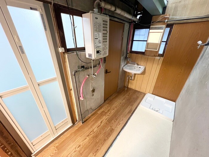 物件内観写真18　(廊下)