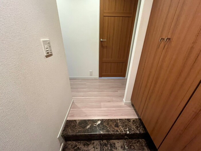 物件内観写真15　(廊下)