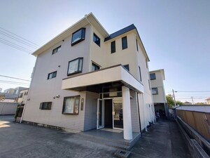 岸城マンション外観写真