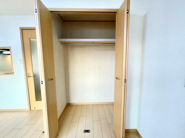 物件内観写真18　(収納)
