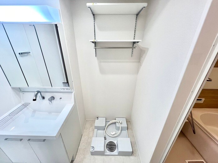 物件内観写真12　(洗濯機置場)