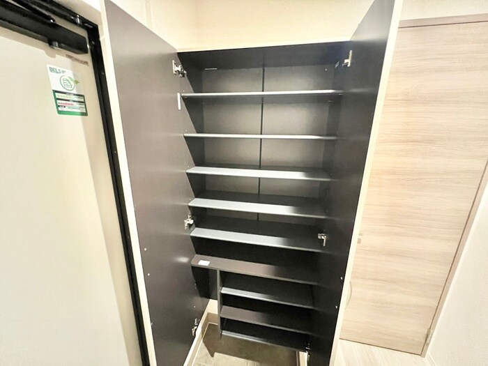 物件内観写真16　(靴箱)