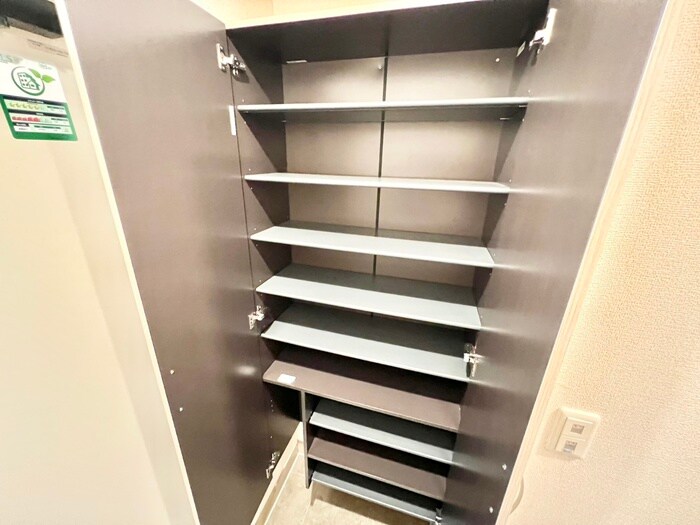 物件内観写真17　(靴箱)