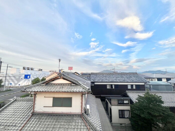 物件内観写真18　(室内からの展望)