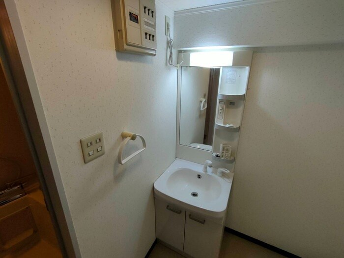 物件内観写真9　(洗面)