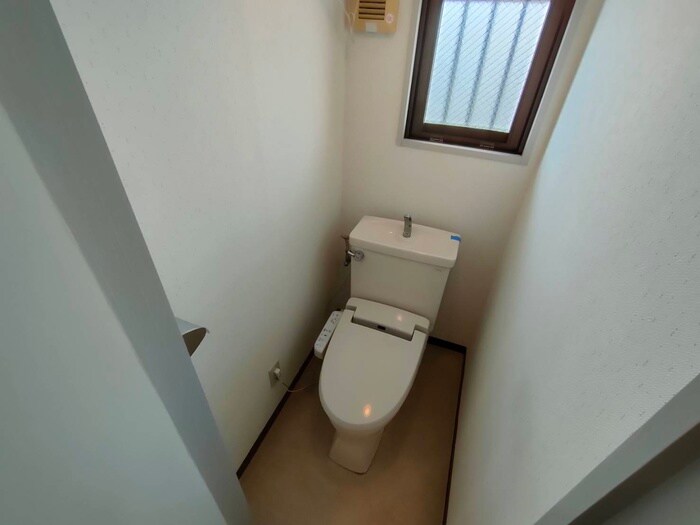 物件内観写真12　(トイレ)