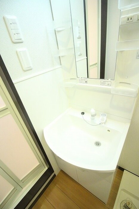 物件内観写真12　(洗面)