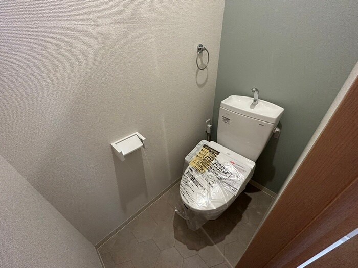 物件内観写真5　(トイレ)