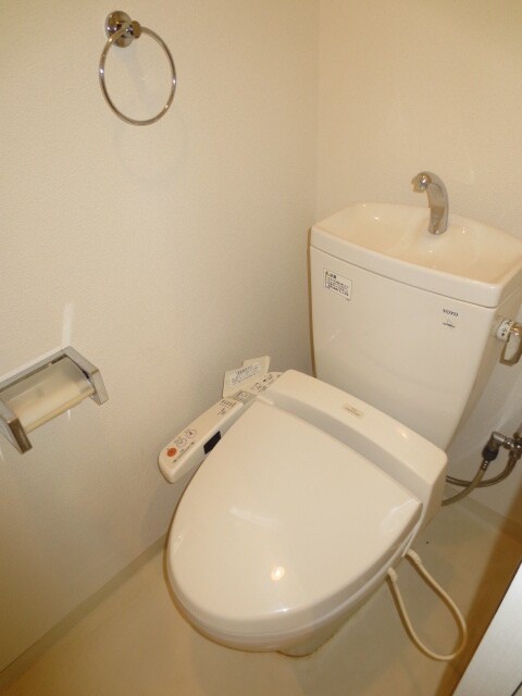 物件内観写真12　(トイレ)