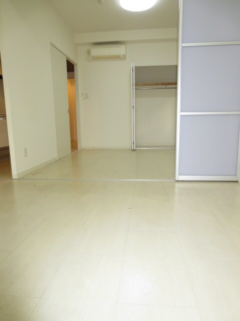 物件内観写真15　(居室)