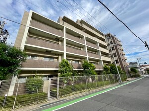 ディアクレスト南桜塚外観写真