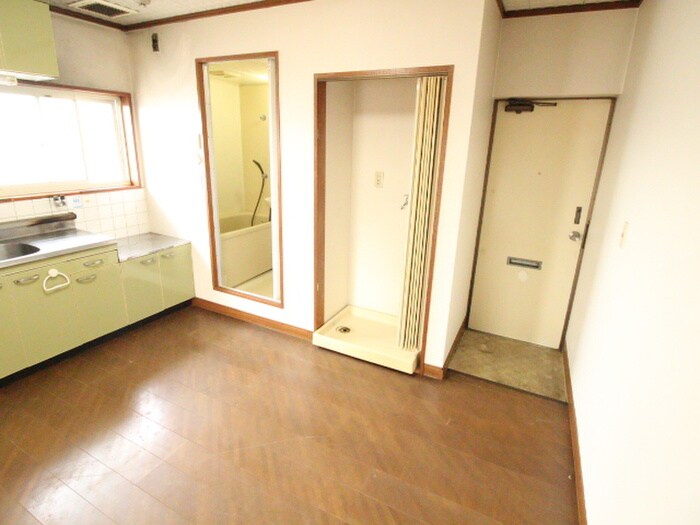 物件内観写真22　(玄関)