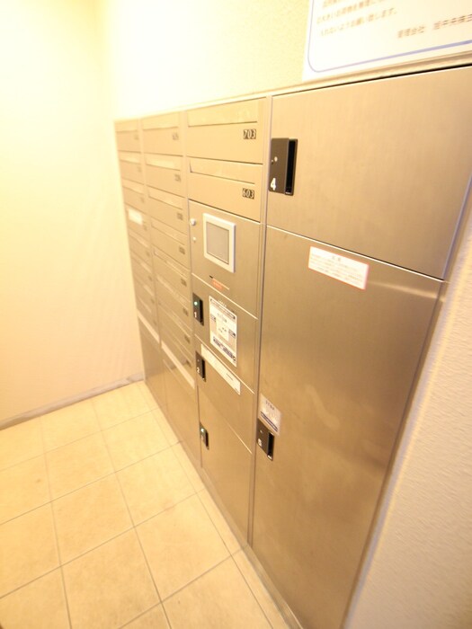 物件外観写真6　(建物設備)