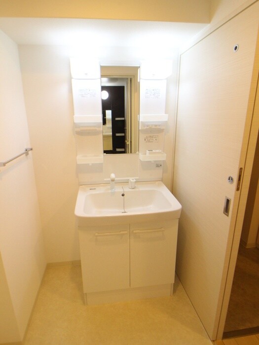 物件内観写真12　(洗面)