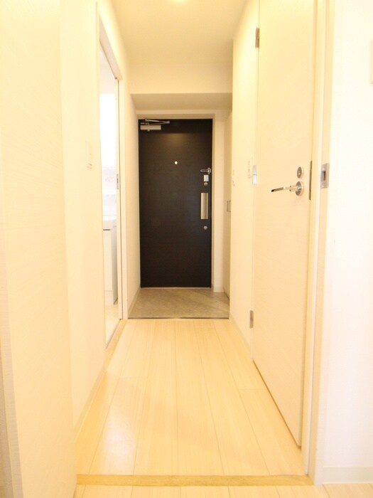 物件内観写真15　(玄関)