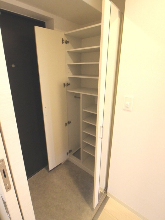 物件内観写真17　(靴箱)