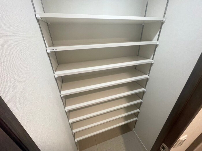 物件内観写真13　(洗濯機置場)