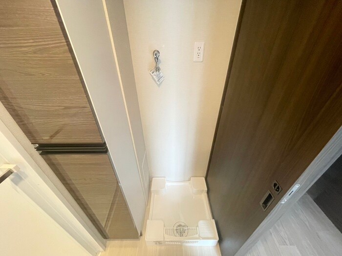 物件内観写真15　(洗濯機置場)