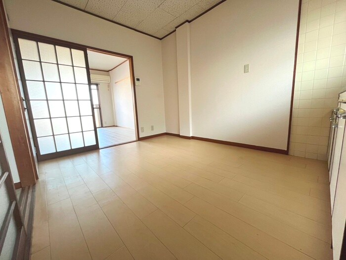 物件内観写真13　(居室)