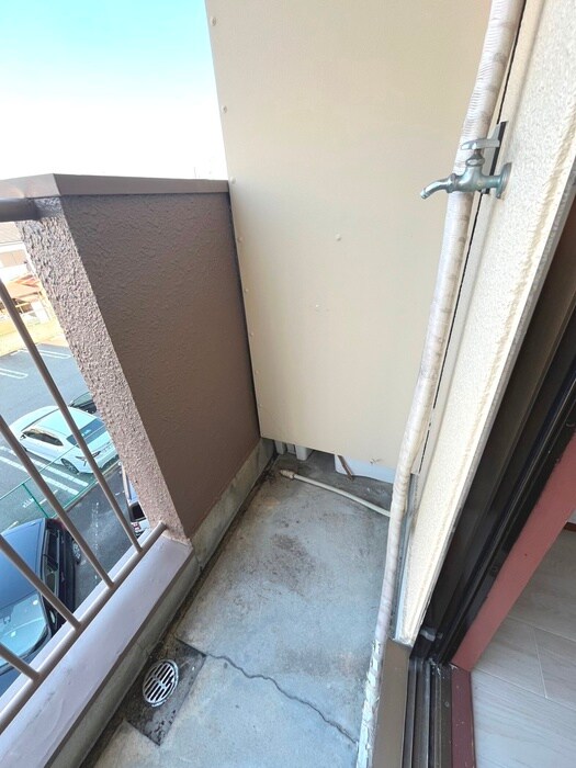 物件内観写真18　(洗濯機置場)