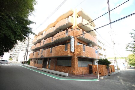 利倉ハイツ外観写真