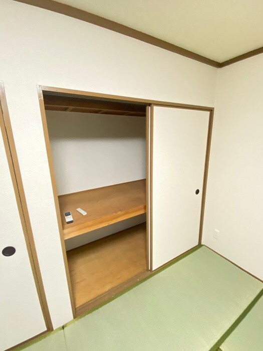 物件内観写真12　(収納)