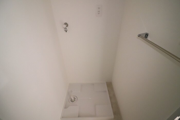 物件内観写真13　(洗濯機置場)