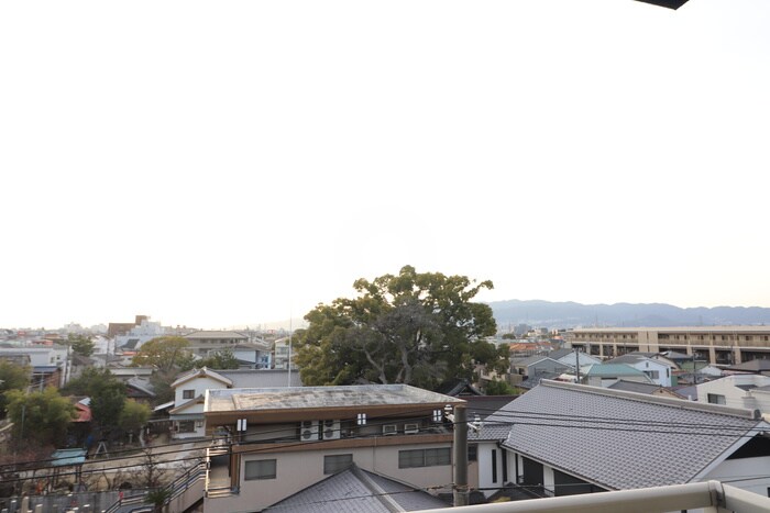 物件内観写真17　(室内からの展望)