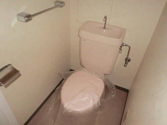 物件内観写真14　(トイレ)
