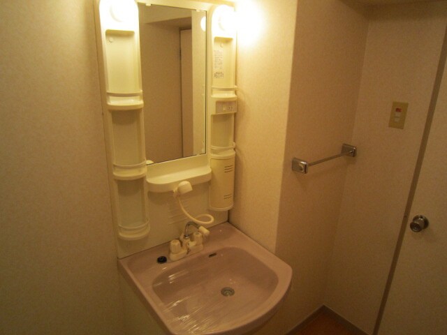 物件内観写真8　(洗面)
