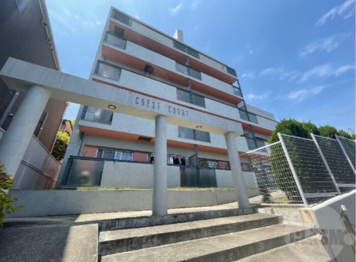 物件外観写真6　(エントランス部分)