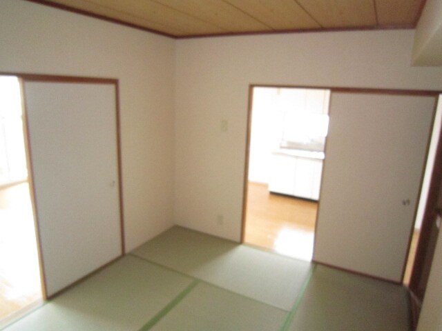 物件内観写真11　(居室)