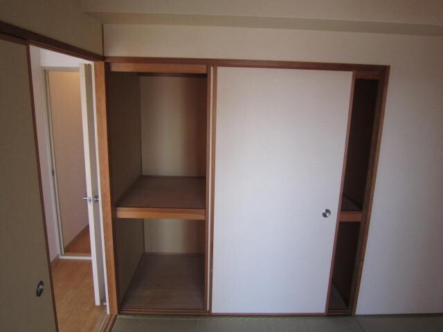 物件内観写真14　(収納)
