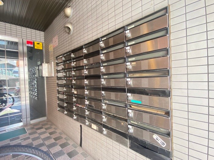 物件外観写真4　(建物設備)