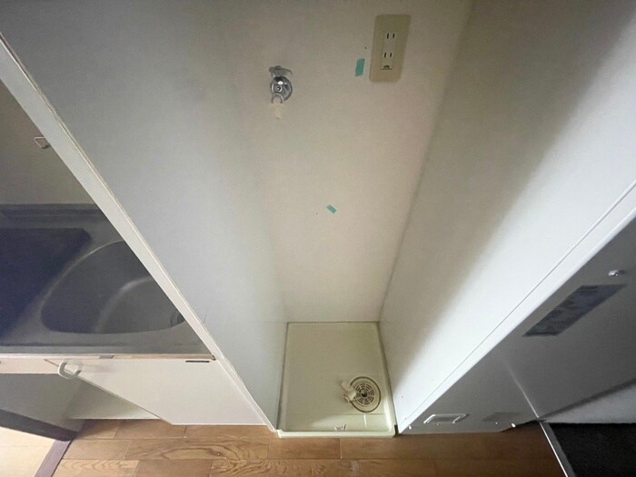 物件内観写真18　(洗濯機置場)