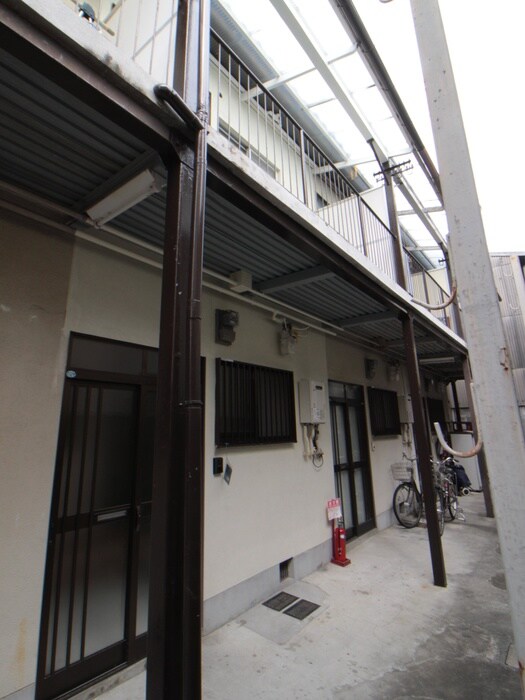 物件外観写真4　(駐車場)