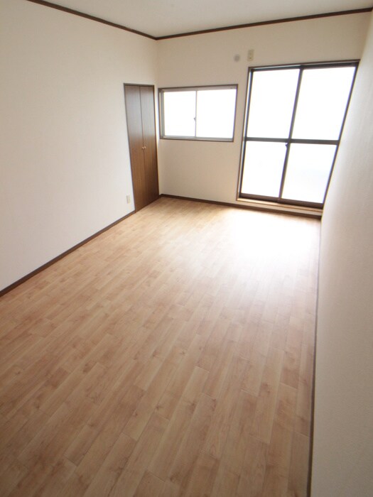 物件内観写真8　(居室)